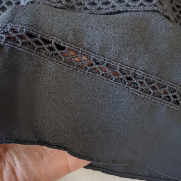 Ann Taylor Loft Petites Gray Sweater Top Women's size Small Flare Hemline - Picture 6 of 8